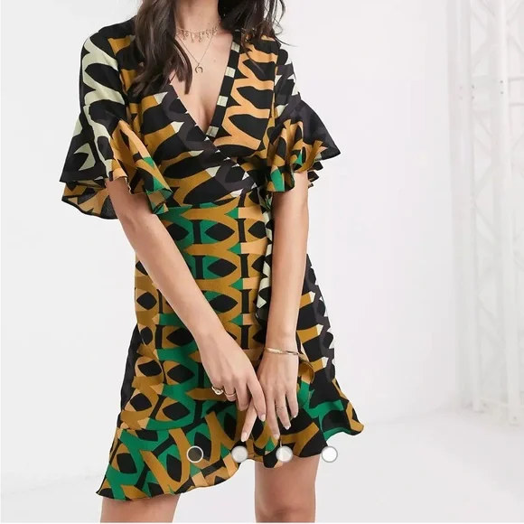 slim fit dress slacks Green and Animal Print Ruched Mini Dress – AX Paris main image 0